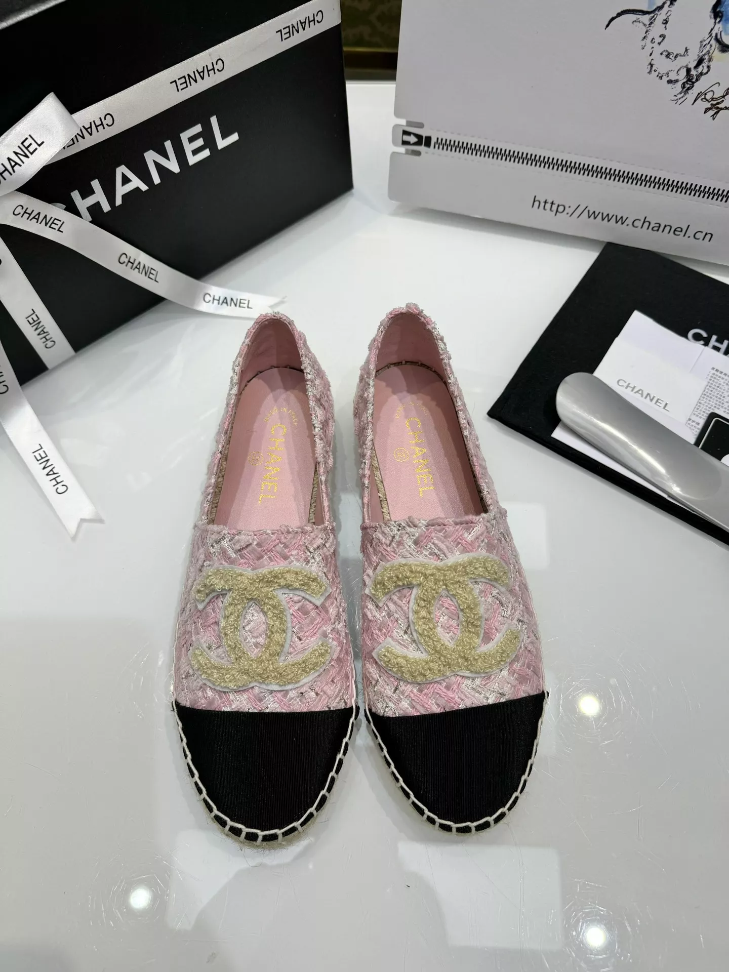 chanel flat chaussures pour femme s_12761a61